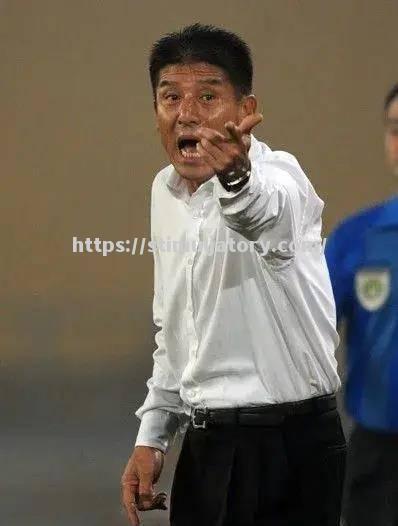 爱沙尼亚主教练霍夫博士履新,即将率队出征 爱沙尼亚主教练霍夫博士履新,即将率队出征