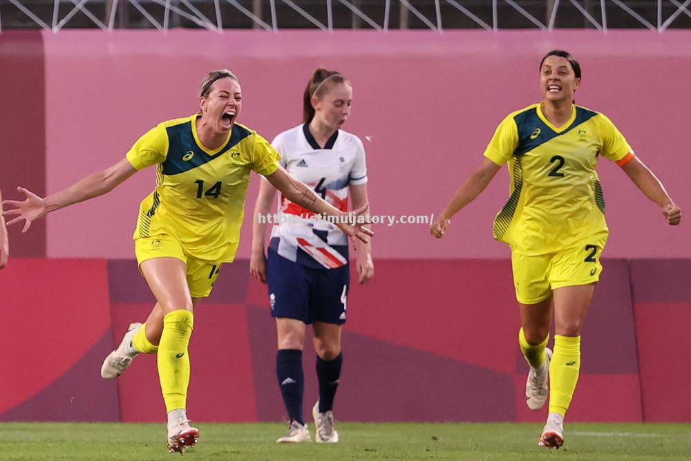 迎战女足勇攀高峰,攻敌蹂躏朝前 迎战女足勇攀高峰,攻敌蹂躏朝前