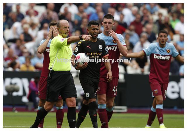 星空体育-当值主裁错判引争议，英超比赛成焦点