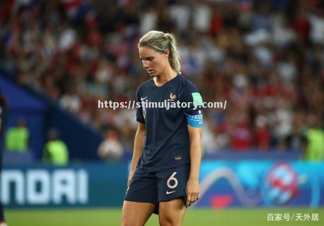 星空体育-奥地利女足队球员个人造型大赏