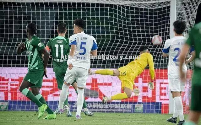 星空体育-中超参赛俱乐部添置新训练设备，提升战斗力