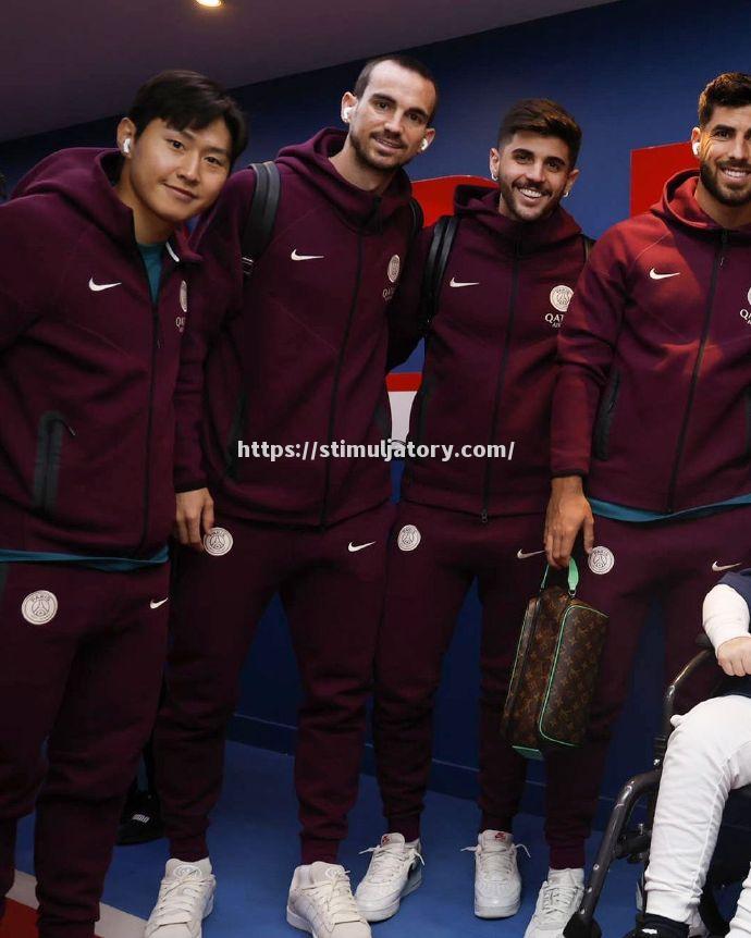 星空体育-攻守兼备!巴黎圣日耳曼队员表现值得关注