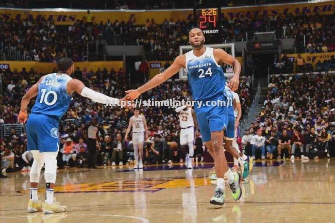 星空体育-国王队老将复出助阵,球队士气大振