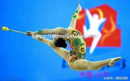 星空体育-体操选手完美表现舞动空中摘得桂冠