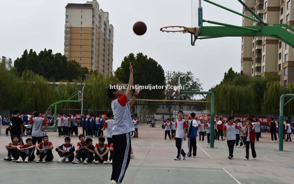 运动员们奋发向前,挑战先锋 运动员们奋发向前,挑战先锋