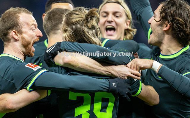 星空体育-云达不莱梅主场痛失三分,降级形势严峻