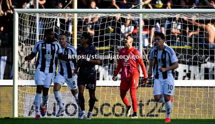 星空体育-尤文图斯战平对手,遭遇不胜