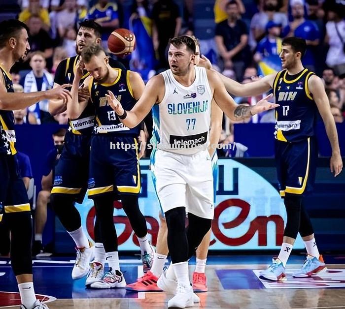 大洋洲篮球赛事吸引北美球队加入,赛场热闹 大洋洲篮球赛事吸引北美球队加入,赛场热闹