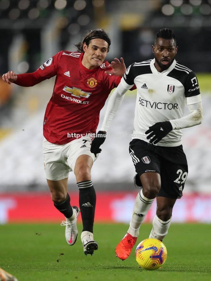 曼联主场大胜富勒姆,稳居积分榜前列 曼联主场大胜富勒姆,稳居积分榜前列