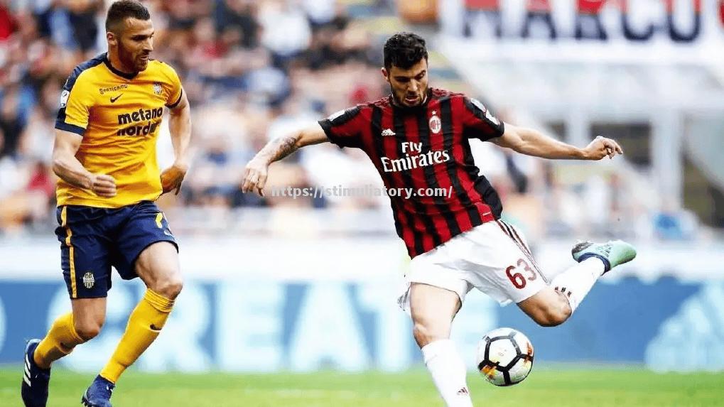 星空体育-佛罗伦萨球迷为球队加油助威