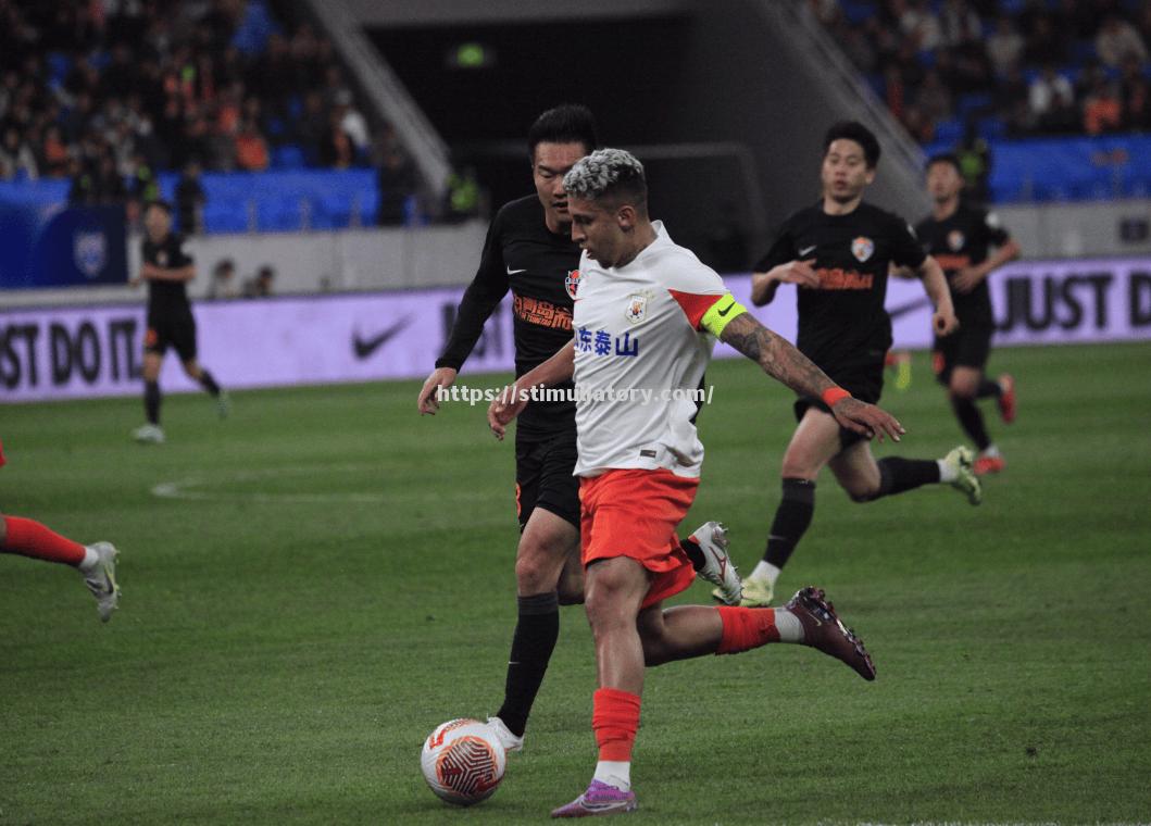 进攻由我!锋线战将助力球队,绝杀取胜 进攻由我!锋线战将助力球队,绝杀取胜