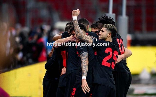 星空体育-勒沃库森队士气高涨备战主场比赛