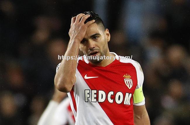 里昂关键失利,法国足球联赛积分榜前景莫测 里昂关键失利,法国足球联赛积分榜前景莫测