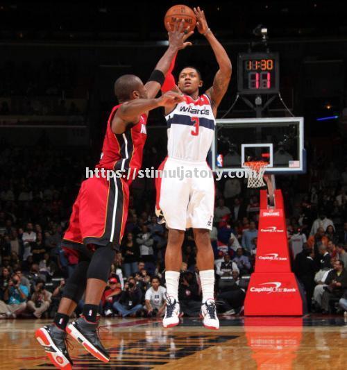 星空体育-公牛队连扳两回合,喜迎胜利