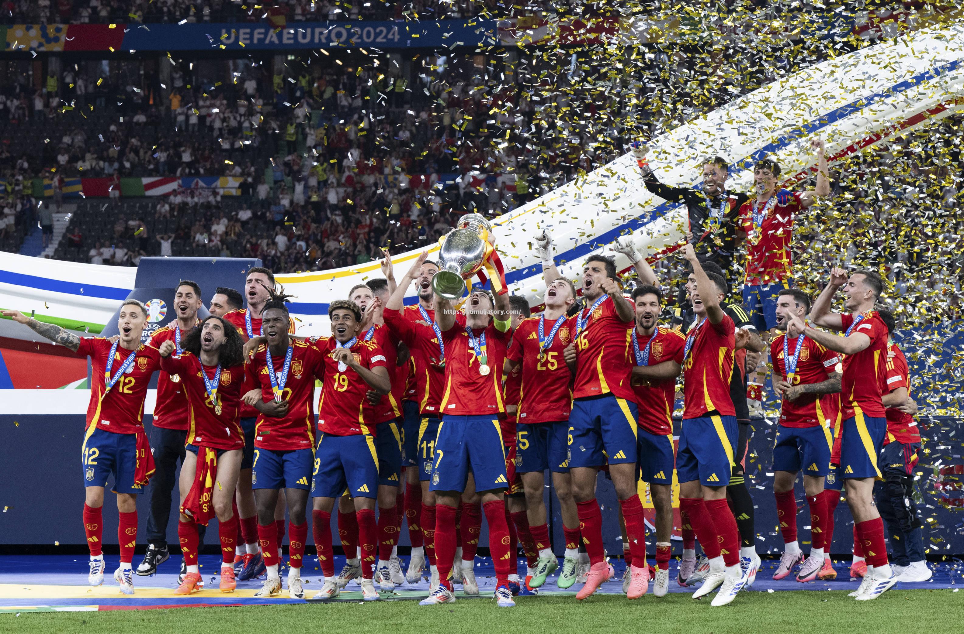 星空体育-克罗地亚队在欧锦赛中与对手搏杀