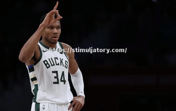 雄鹿击败勇士,字母哥再献三双成全场焦点 雄鹿击败勇士,字母哥再献三双成全场焦点