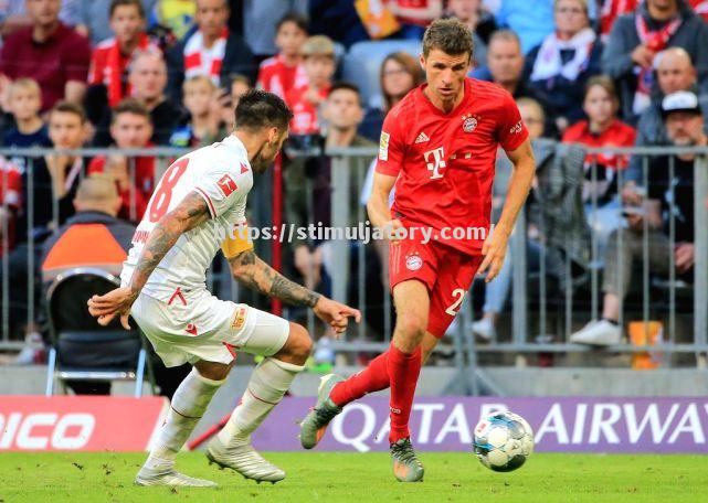 星空体育-捷克之星伤愈复出，多特蒙德期待逆袭