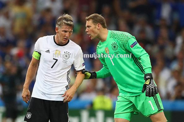 拜仁慕尼黑球员奉献精彩表现，赢得掌声