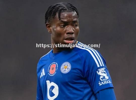 切尔西新赛季战绩起伏不定,争议不断 切尔西新赛季战绩起伏不定,争议不断