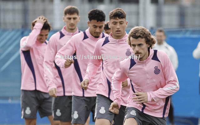 西班牙队士气高涨,盼望在下一场比赛中获胜 西班牙队士气高涨,盼望在下一场比赛中获胜