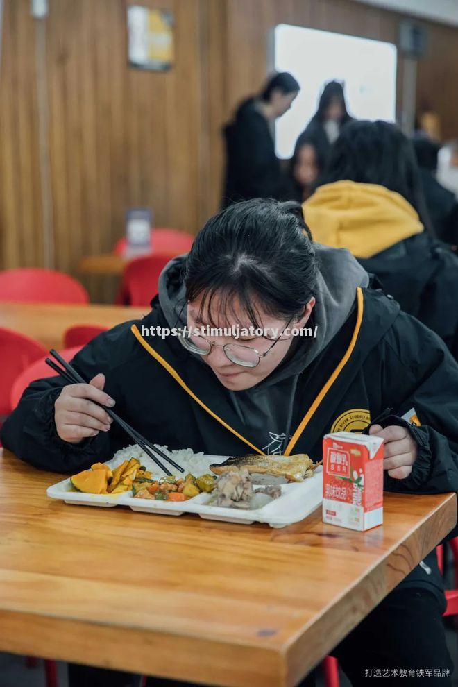 精神高涨!球员们将竭尽全力迎接挑战 精神高涨!球员们将竭尽全力迎接挑战