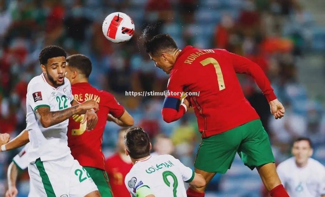 欧洲预选赛各队实力悬殊，场上对决惊心动魄