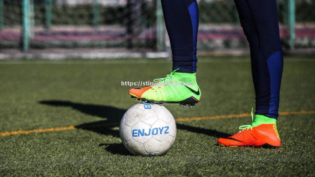 杀出重围,前场球员技惊四座 杀出重围,前场球员技惊四座