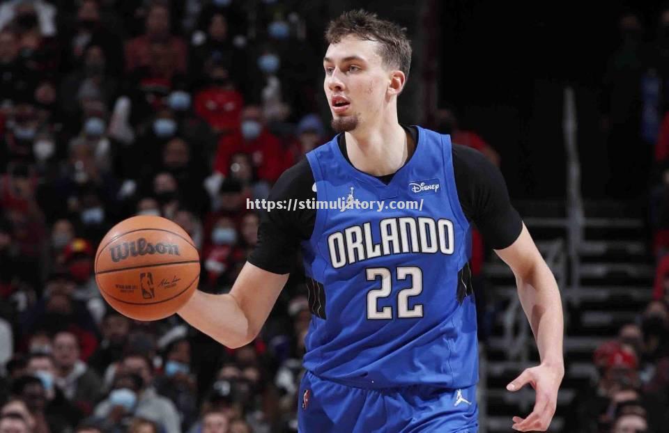 湖人主场惨遭快船绝杀,遗憾输球 湖人主场惨遭快船绝杀,遗憾输球