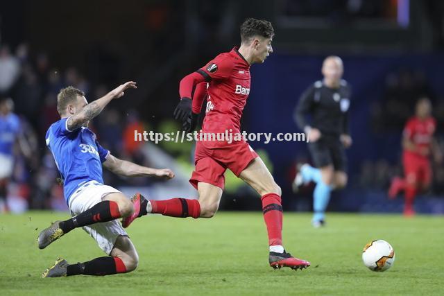 星空体育-足球新闻:转会市场火热引关注