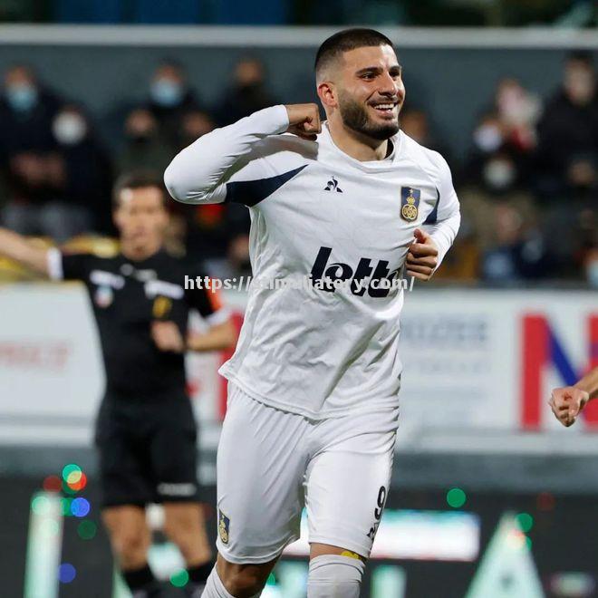 星空体育-不伦瑞克丢分无缘胜利,积分榜下滑