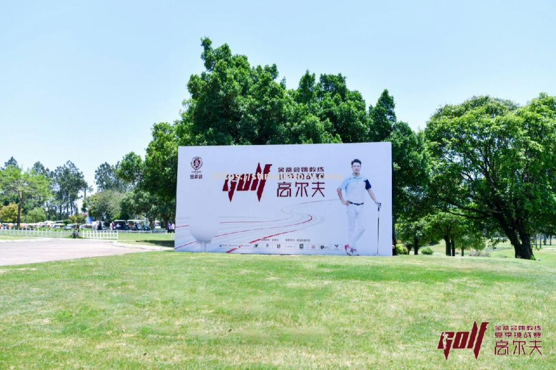 星空体育-凯泽斯劳滕宣布球队教练组调整,迎接新挑战