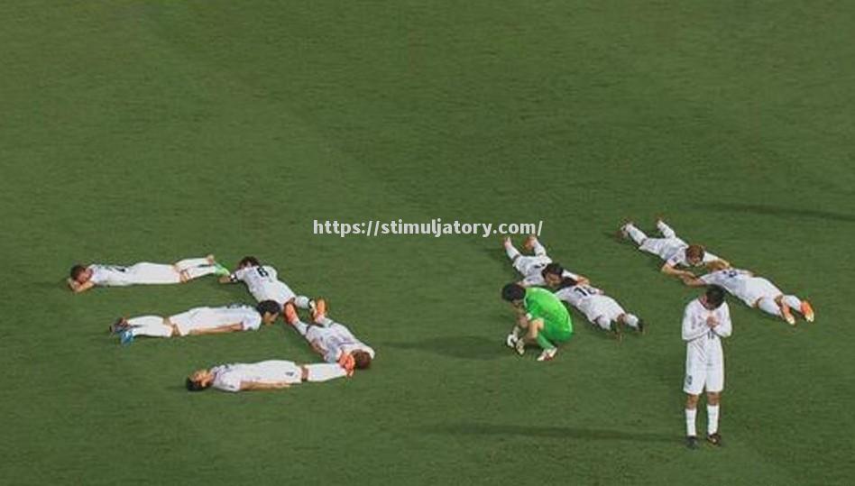 广岛三箭险胜,成功进军八强 广岛三箭险胜,成功进军八强